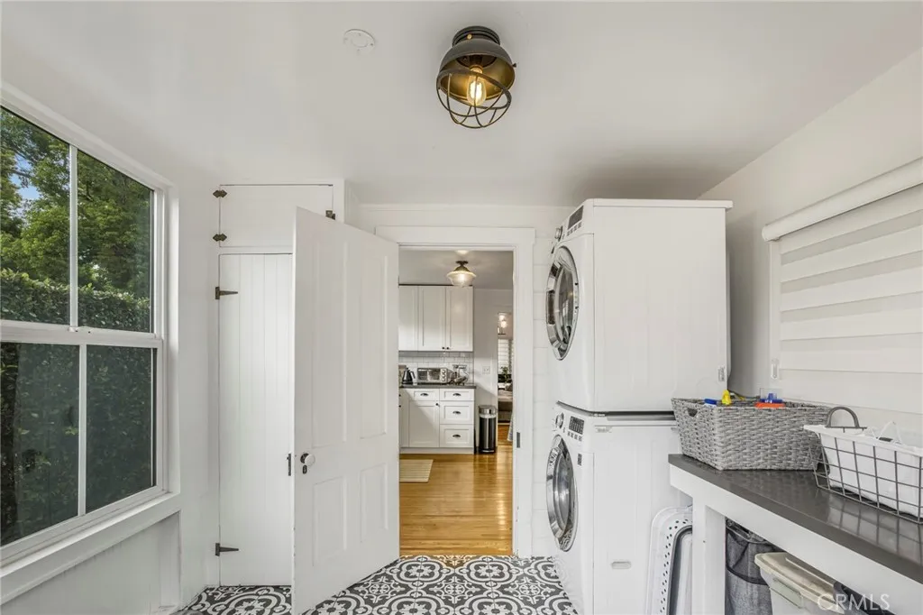 2325 Bonita Avenue, La Verne, California 91750 home-pic-12